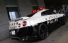 日本Nissan捐贈「超豪華車款」資助當地警局  頂級規格曝光「煞羨警界」：史上最強警車