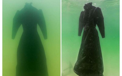 一群人將一件黑色長洋裝放入死海的深處，兩年後打撈上來，乾  我看了毛骨悚然