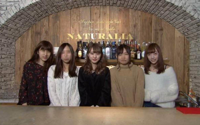 日本這家「素顏咖啡廳」嚴格規定女服務生「真材實料上陣」生意竟然好到翻！網友：好像初戀