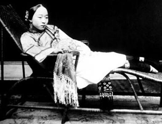 舊中國小腳女人的悲慘寫真